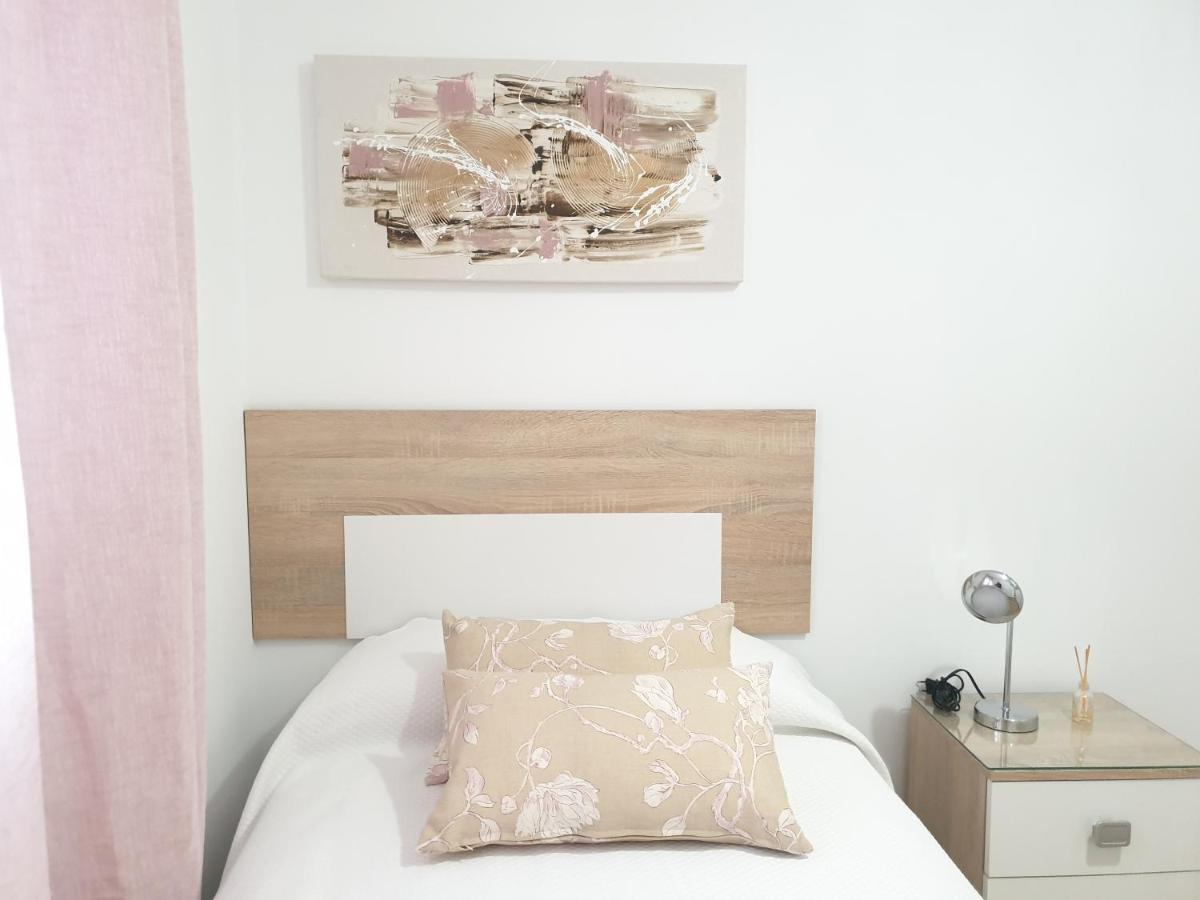 Dona Lola House * Seville